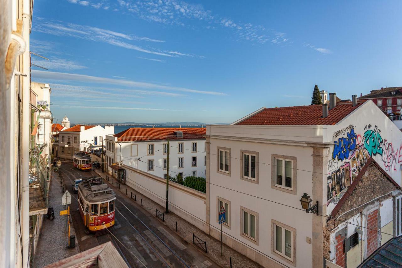 Gonzalos'S Guest Apartments - Alfama Terrace Lisbon Luaran gambar